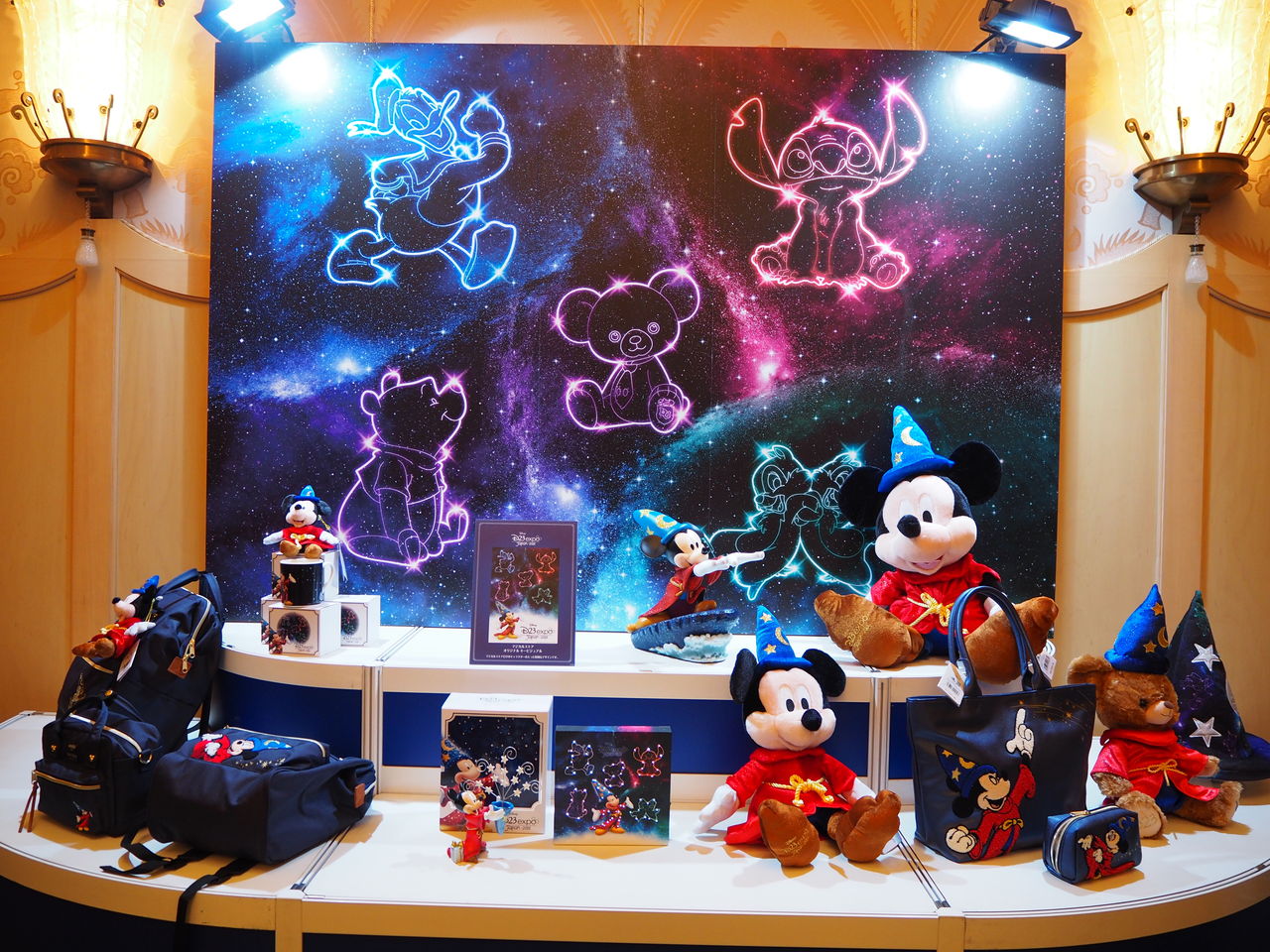 ☆レア　希少　ディズニー　D23 Expo Japan ジャンパー　2018 ☆レア 希少 ディズニー D23 Expo Japan ジャンパー 2018 東京