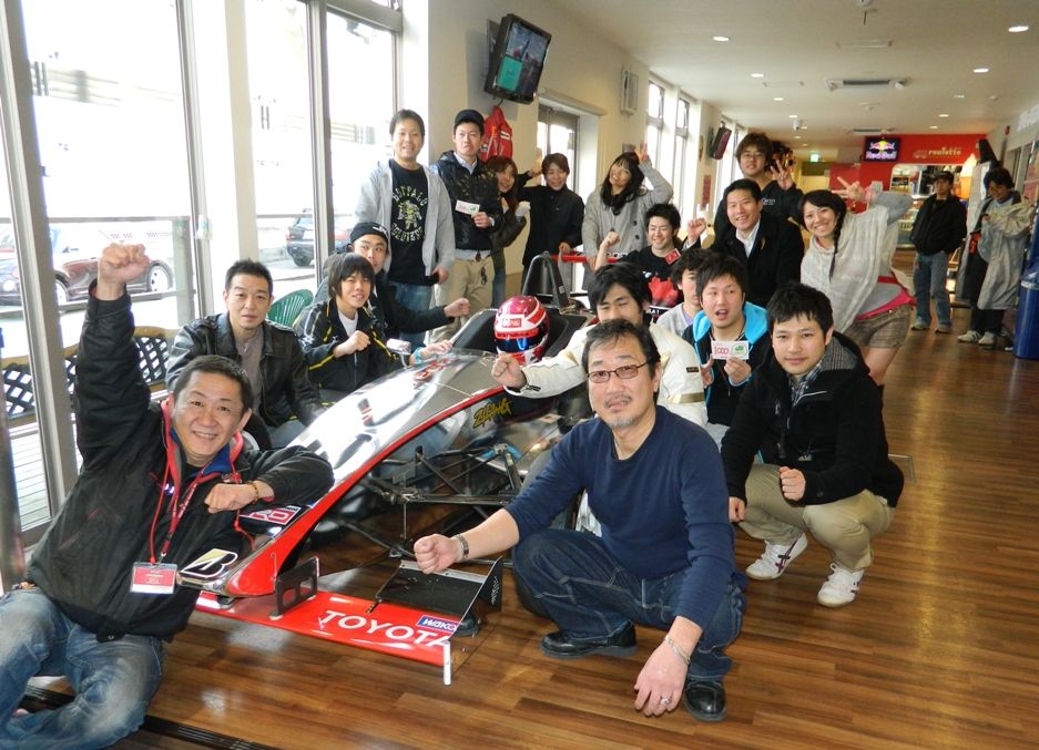 アラカワレーシング60分耐久 久保川澄花選手 日本人 荒川ヒロシ Carry On Carry Out アラカワレーシング60分耐久 久保川澄花選手 日本人 荒川ヒロシ Carry On Carry Out