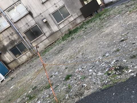 EF87DF52-E57C-4382-A4D9-21AE4400231E