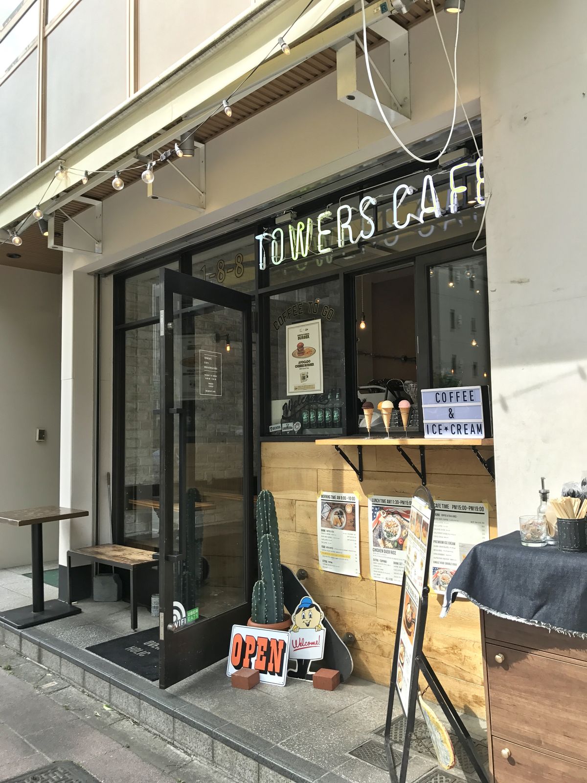 タワーズカフェ 東麻布 三毛猫ランチ２