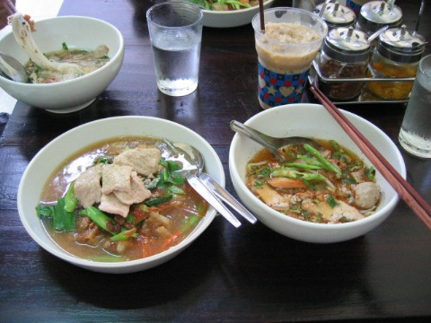 Sukhothai noodle 2