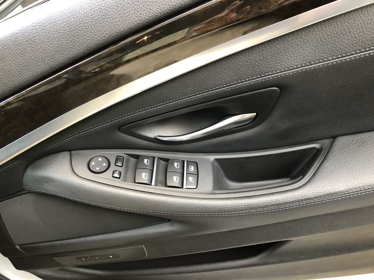 Bmw 528i インナーハンドル スピーカー交換 Cb750four Cl250 レストア日記 アラ還ライダーの備忘録 Bmw 528i インナーハンドル スピーカー交換 Cb750four Cl250 レストア日記 アラ還ライダーの備忘録