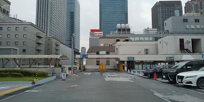 阪急梅田駅駐車場3