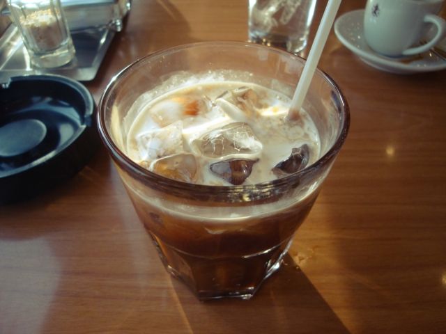 名古屋の喫茶店コンパルでアイスコーヒー 明るい名古屋 名古屋の喫茶店コンパルでアイスコーヒー 明るい名古屋