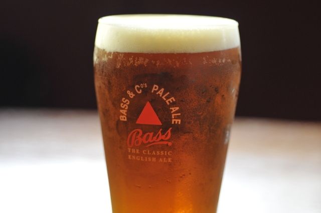 イギリスビール “Bass Pale Ale” : Irish Pub & Bar BLUENOTE