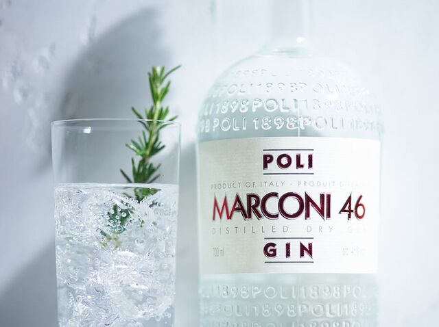 Poli Italian Gin Marconi 46 / ポリ イタリアン ジン マルコーニ 46 : Irish Pub  Bar  BLUENOTE