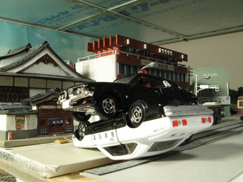 大激闘 マッドポリス80」 : ガレージ竹取坂（光山市交通局車両部）