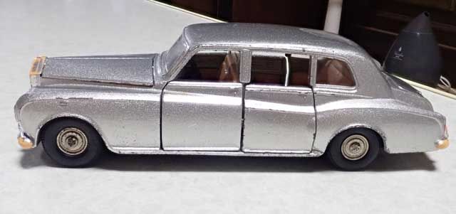 トミカダンディのロールスロイスファントムⅣ : ガレージ竹取坂（光山