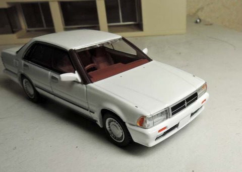 TLV 31セドリック グランツーリスモ 改　ユーロラインディッシュ TLV 31セドリック グランツーリスモ 改 ユーロラインディッシュ 1/43