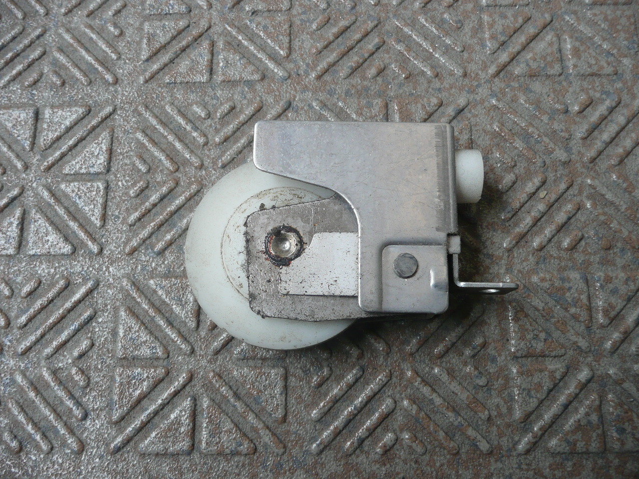 不二サッシ戸車交換 ファミール都島 大阪 都島区 アーキスクエア公式ブログ Archisquare Blog 大阪 城東区