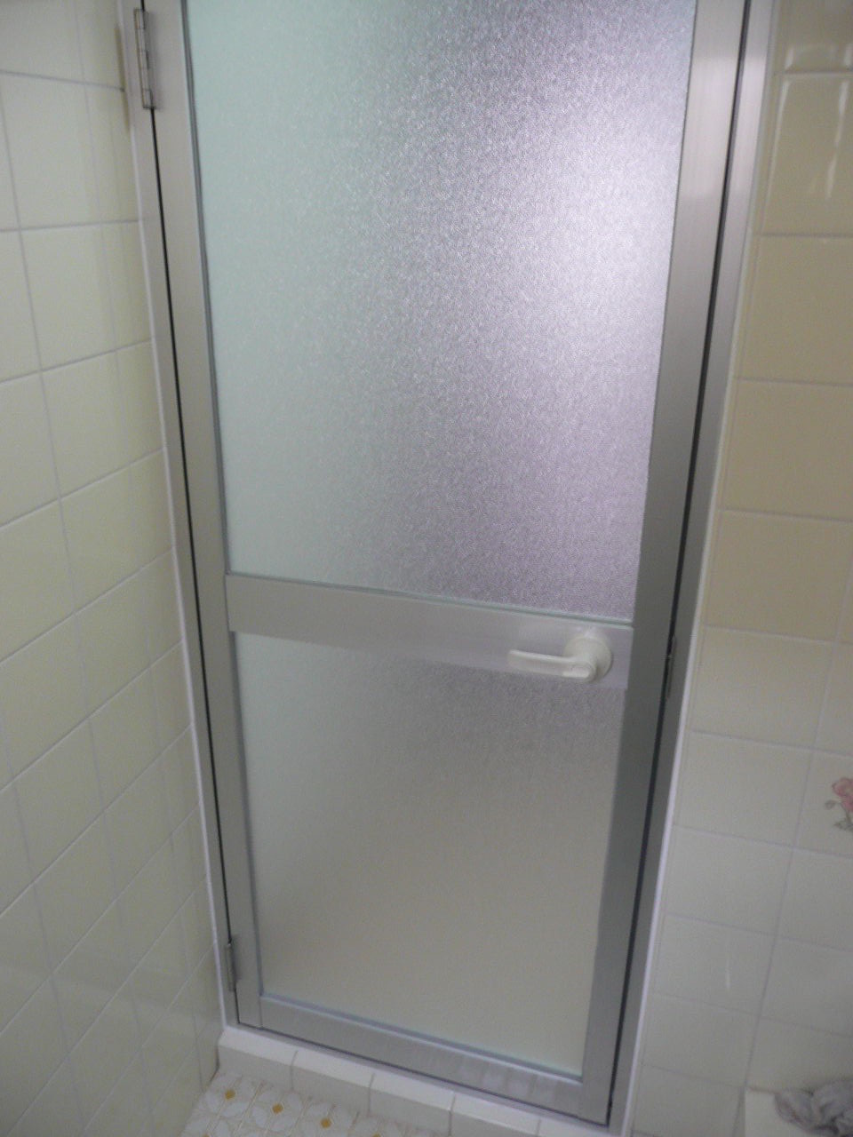 新素材新作 ロンカラー浴室ドア 本体のみ 樹脂パネル付完成品 丁番付 オーダーサイズ 本体幅DW366-865mm 本体高DH507-2048mm  リクシル トステム アルミサッシ