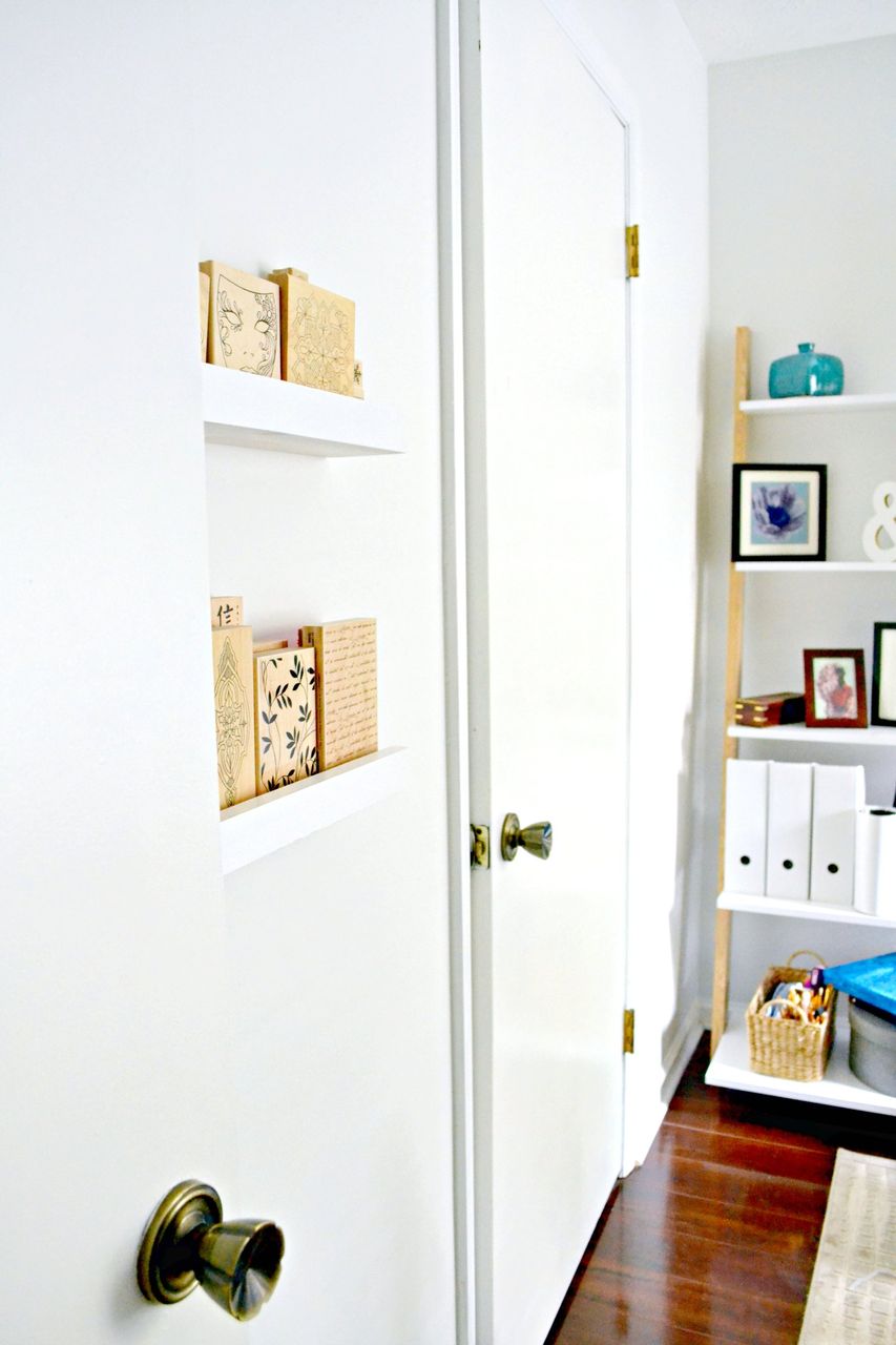  Các sổ lưu trữ DIY cho các không gian hẹp "width =" 1440 "height =" 2160 "srcset =" https://www.uglyducklinghouse.com/wp-content/uploads/2015/05/DIY-Storage-Ledges-for -Narrow-Spaces.jpg 1440w, https://livedoor.blogimg.jp/area51ge/imgs/b/6/b6eadadf.jpg 200w, https: // www .uglyducklinghouse.com / wp-content / uploads / 2015/05 / DIY-Storage-Ledges-for-Narrow-Spaces-720x1080.jpg 720w, https://www.uglyducklinghouse.com/wp-content/uploads/2015/ 05 / DIY-Storage-Ledges-for-Narrow-Spaces-400x600.jpg 400w, https://www.uglyducklinghouse.com/wp-content/uploads/2015/05/DIY-Storage-Ledges-for-Narrow-Spaces -300x450.jpg 300w "size =" (max-width: 1440px) 100vw, 1440px 