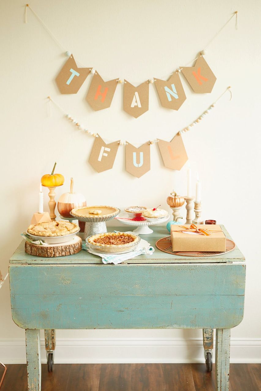  britco-friendsgiving38329 bạn. </p>           <div class=