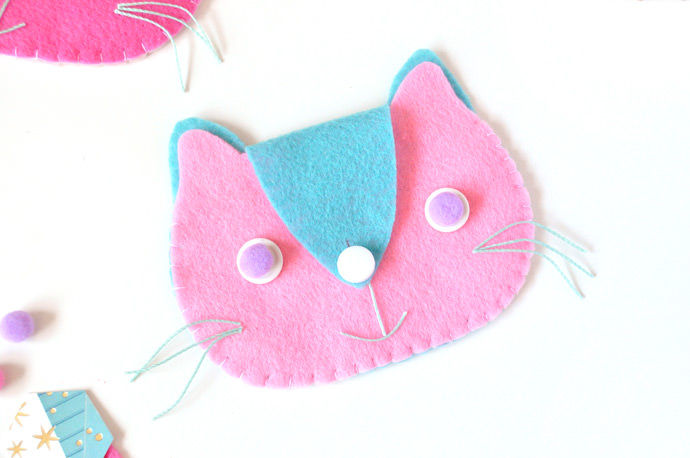 Ly hợp mèo con DIY