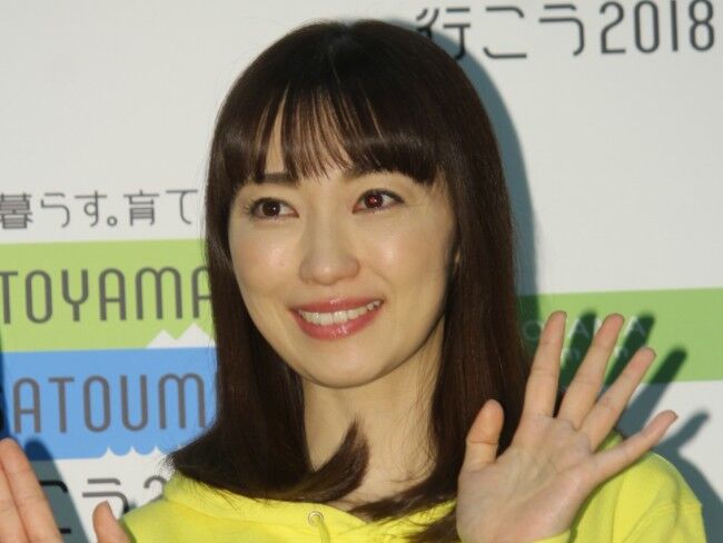 【芸能】飯田圭織、プールでの近影が話題に…顔が…