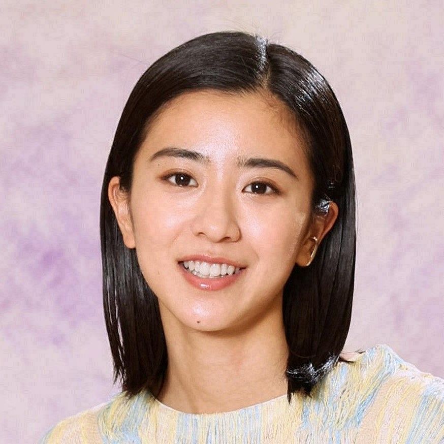 【芸能】電撃事実婚公表から1年…母となった黒島結菜、久々公開の近影に大反響「待ってました！」「美しさがパワーアップ」