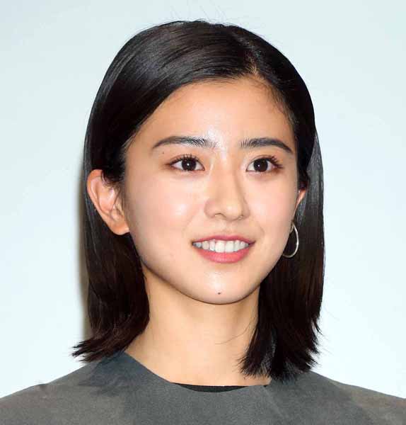 【芸能】黒島結菜の旅スタイルが斬新すぎる件ｗｗｗ