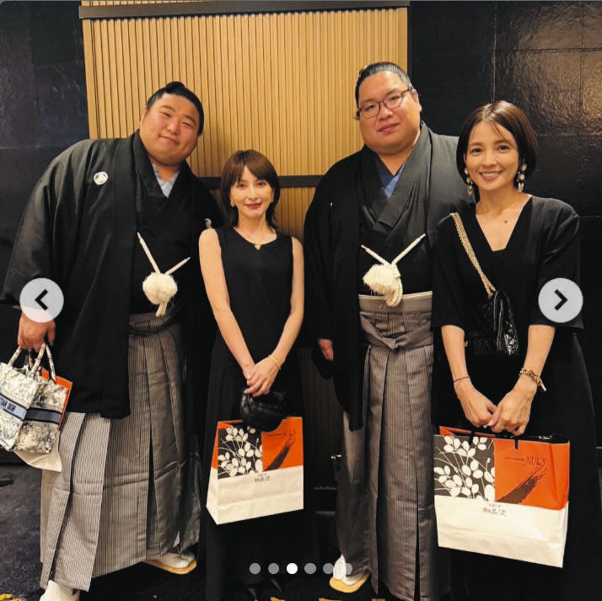 【芸能】国仲涼子と有名女優の秘蔵ショット！輝の結婚式で再会した美人たち