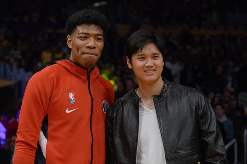 【朗報】大谷翔平と八村塁、クラブハウスでの激励ツーショット