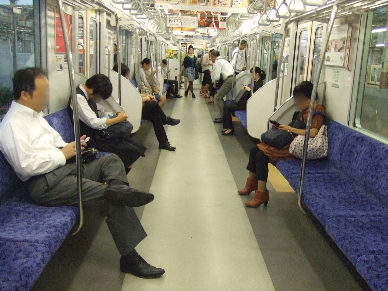 【警笛】最近の若者、電車で鼻ほじりしてるってマジ？ｗｗｗ