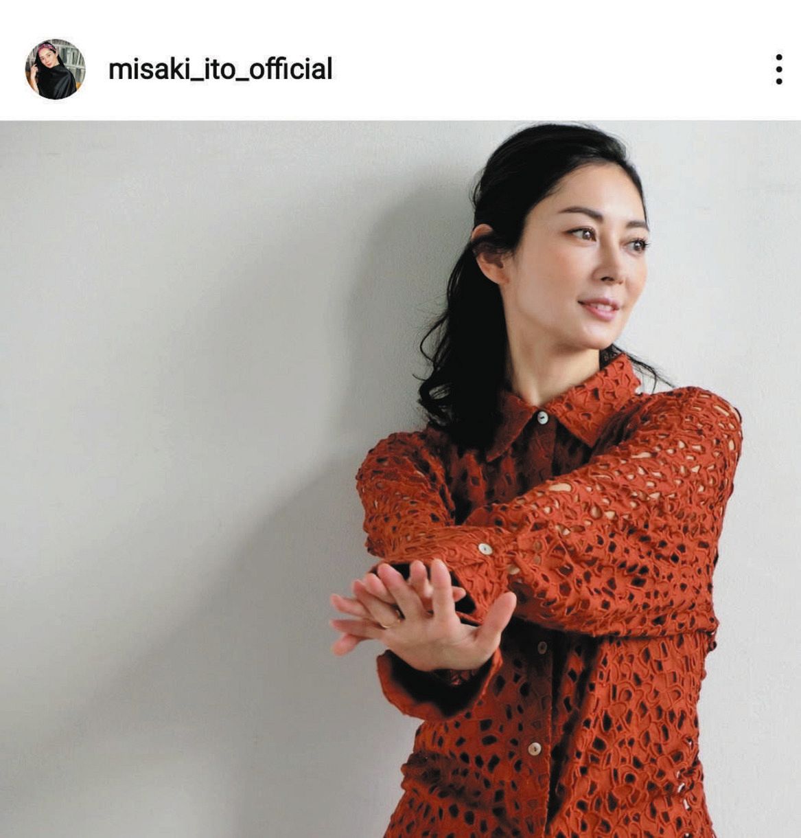 【芸能】伊東美咲48歳、変わらなすぎwww　“エルメス”健在にネット騒然