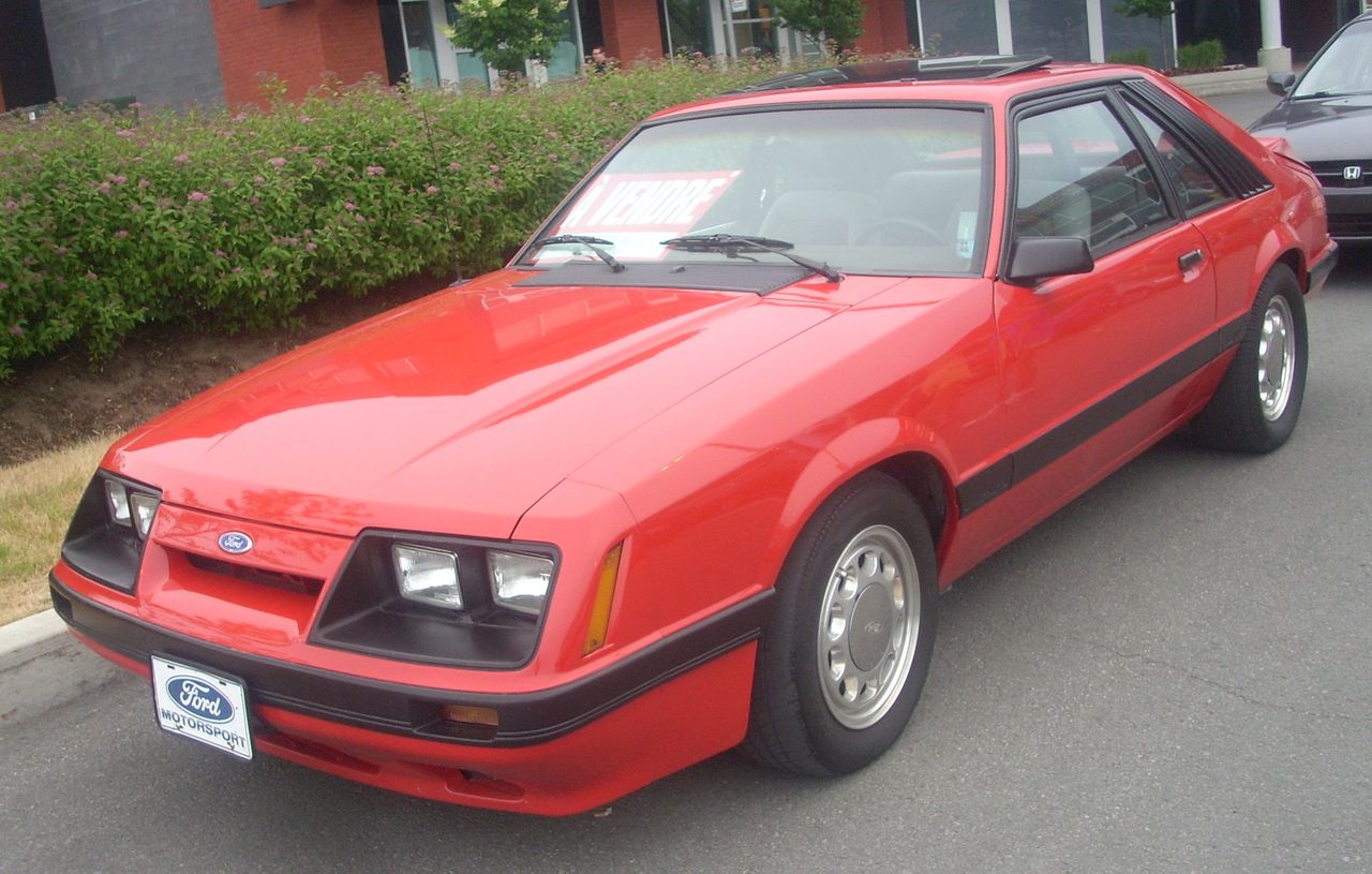 クラシックカー図鑑 フォード マスタング 4代目 1979年 1993年 クラシックカー図鑑 フォード マスタング 4代目 1979年 1993年
