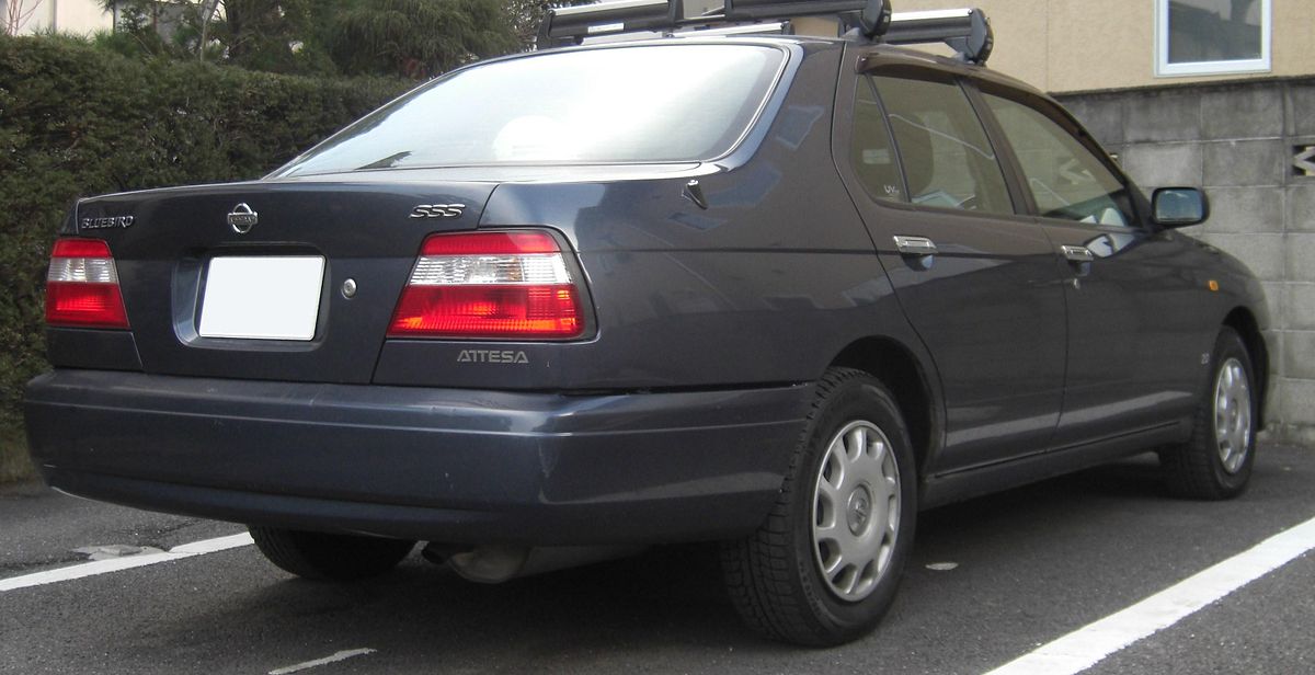 クラシックカー図鑑 日産 ブルーバード 10代目 U14型系 1996年