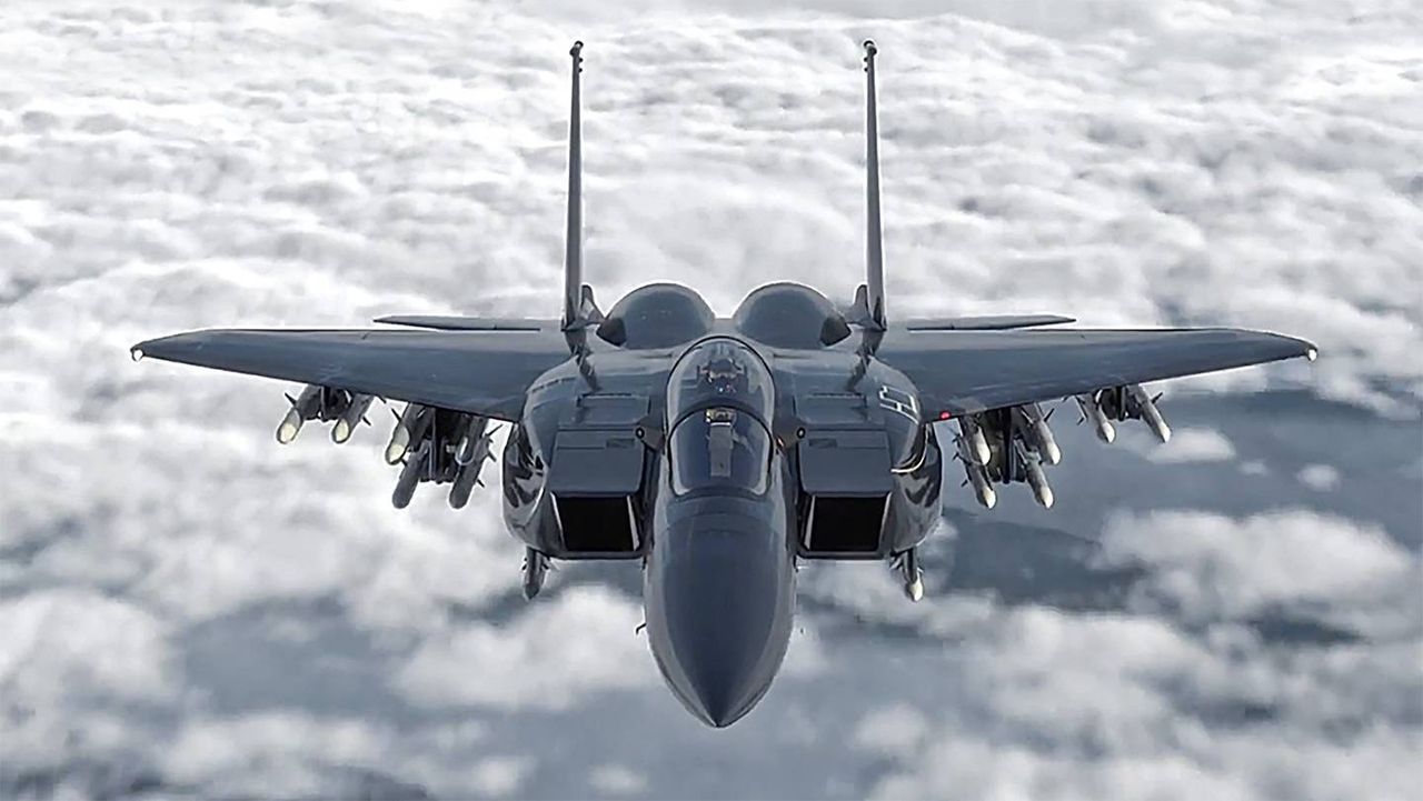 米国、台湾に最新鋭戦闘機「F21」を「これはF16だ」と言いはり売却、F35を超え、F22に迫る超高性能機