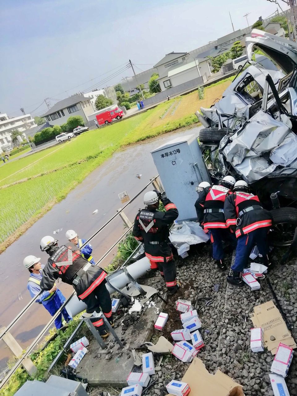小田急脱線事故!警報器無視し踏切に滑り込みで入ろうとした女車カスが原因か!