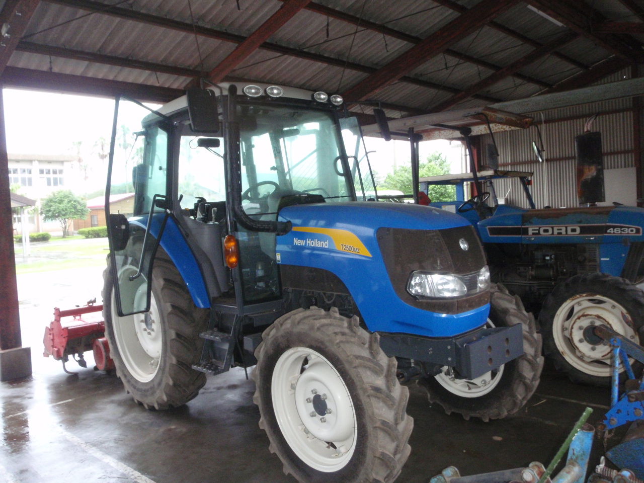 トラクター ｷｬﾋﾞﾝﾄﾞｱ ガラス交換 有木機工 鹿児島 の中古農機 修理情報