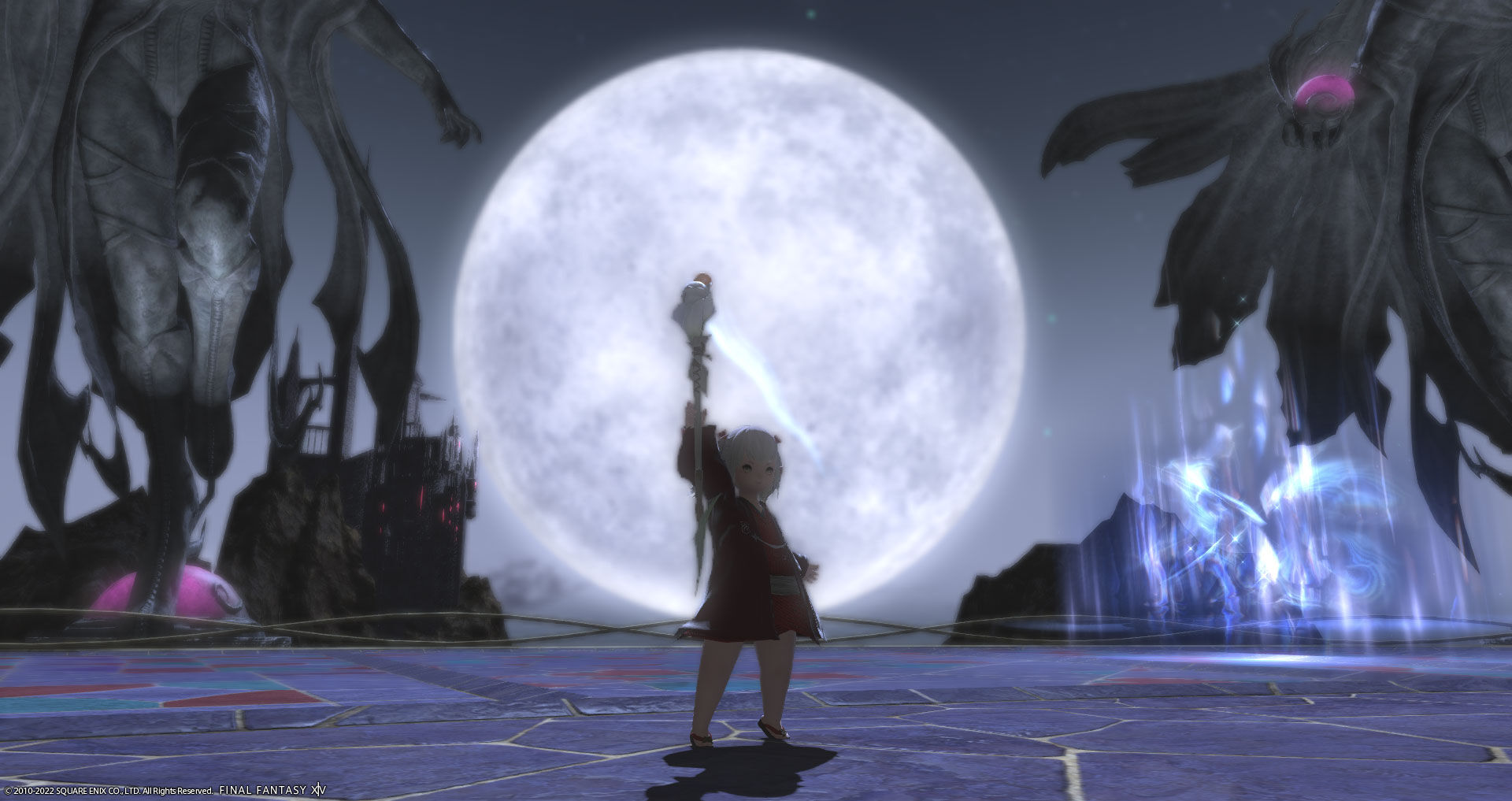 Ff14 ダン スカーが終わったら大きなお月様が出ていたので背景にして写真を撮ってみましたヾ ﾉ レベル６０ ありさ日記