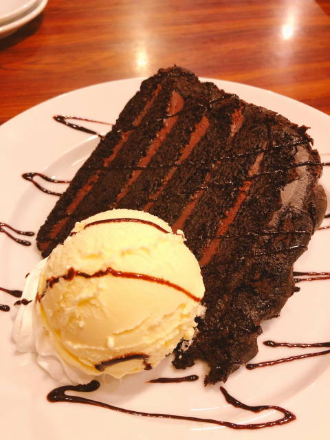 DSC_レッドチョコレートケーキリサイズ.JPG