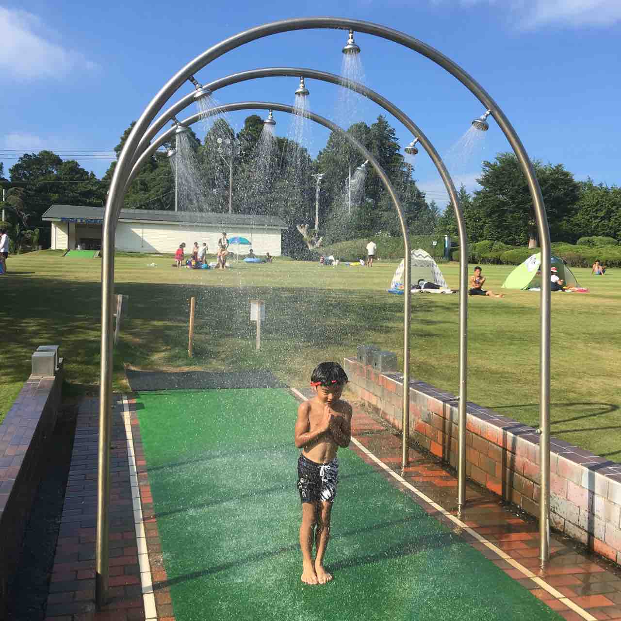この夏ファミリーにオススメ リゾートを体験できる ラク レマンプール アリとハチミツ この夏ファミリーにオススメ リゾートを体験できる ラク レマンプール アリとハチミツ