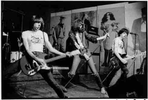 Ramones「Ramones (1976)」を全曲紹介レビュー！ : ありの洋楽部屋