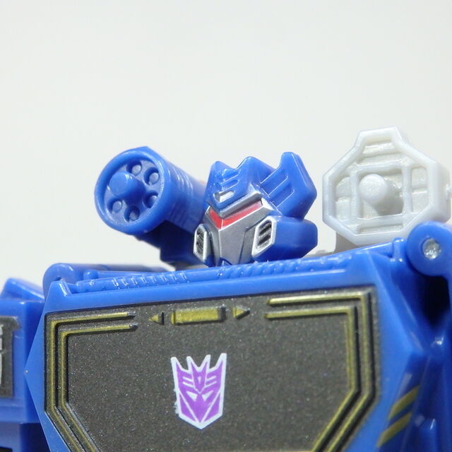 トランスフォーマー プライム　デラックスクラス サウンドウェーブ Amazon.co.jp: トランスフォーマー リベンジ デラックスクラス