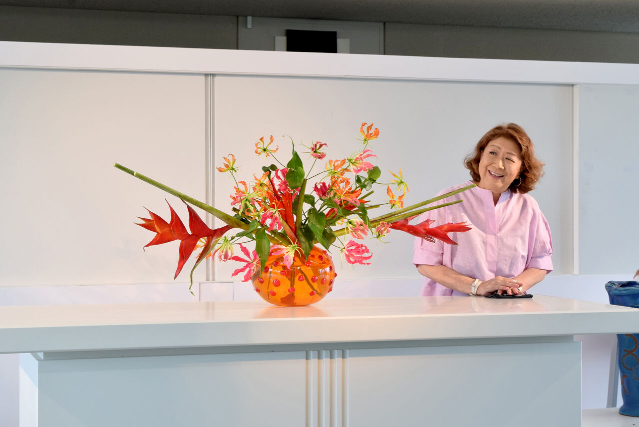 四代目 草月流家元 勅使河原茜 アート天国japan 四代目 草月流家元 勅使河原茜 アート天国japan