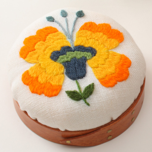 特価ブログ 菊と鳥壁掛け手刺繍シルク芸術作品アート ハンドメイド