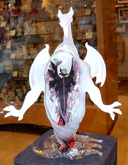 オーロラ姫の魔女とドラゴンのフィギア ディズニーblog オーロラ姫の魔女とドラゴンのフィギア ディズニーblog