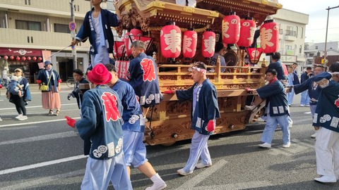 2野堂東組だんじり曳行２