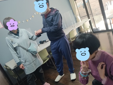 23-04-17-16-17-54-121_deco