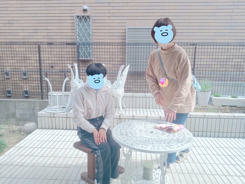 23-04-06-15-37-05-424_deco