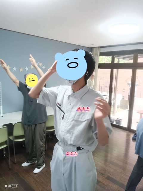 23-06-23-15-53-28-081_deco