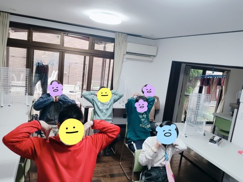 23-04-07-14-33-48-394_deco