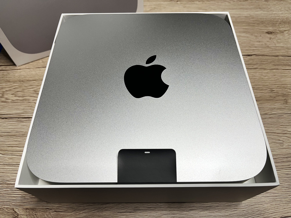 M2 Mac mini 512GSSD メモリ16G M2 Mac mini メモリ16G apple care ＋保証残有 512g