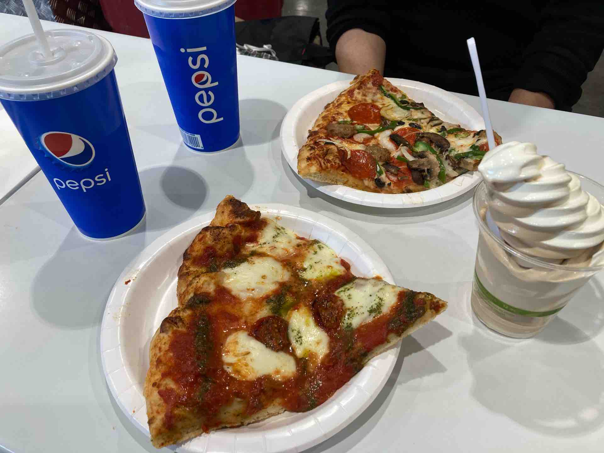 コストコに行ってきました 11 14 ｐｅａｃｅでいこう