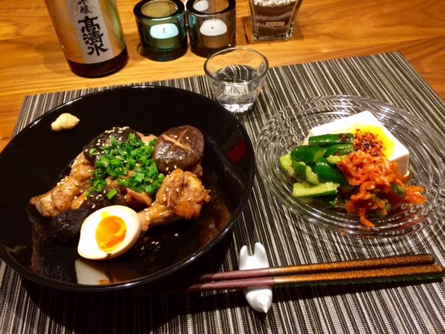 白皿と黒皿 ｐｅａｃｅでいこう