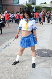 20111101-PF-COS-147