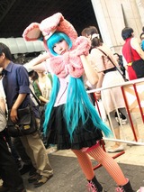 100918-TGS2010-cos-56