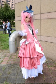 20111101-PF-COS-157