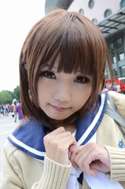 20111101-PF-COS-118
